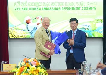 Greg Norman Tiếp Tục Làm Đại Sứ Du Lịch Việt Nam, Đưa Golf Việt Nam Ra Thế Giới